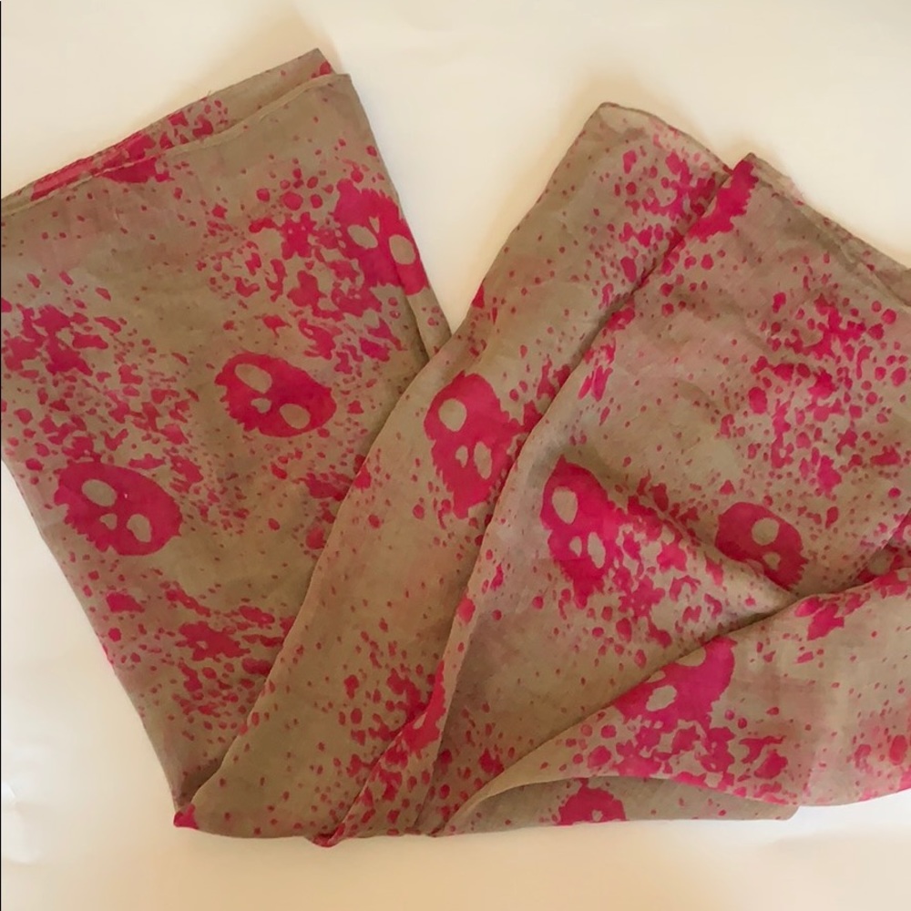 Skull Paint Splatter Scarf Hot Pink Skull Face